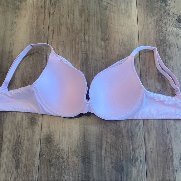 Victoria’s Secret • Lightly Lined Demi Bra • Metallic Floral Lace • 34D - Picture 6 of 8